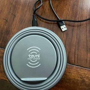 Charging Pad - Tzumi